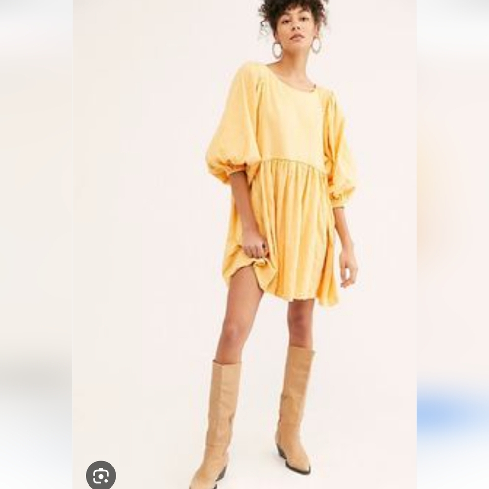 FREE PEOPLE Yellow Puff Sleeve Dress WYTH A PACKET.Size L.Perfect Condotion.